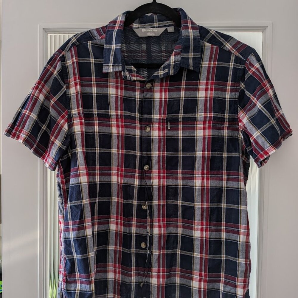 Men's Mountain Warehouse short sleeve active wear top size L